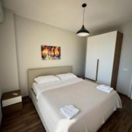 Nuna Hotel Radhime Bagian luar foto
