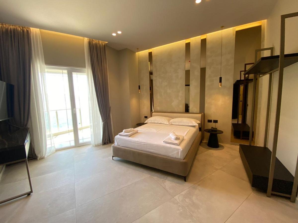 Nuna Hotel Radhime Bagian luar foto