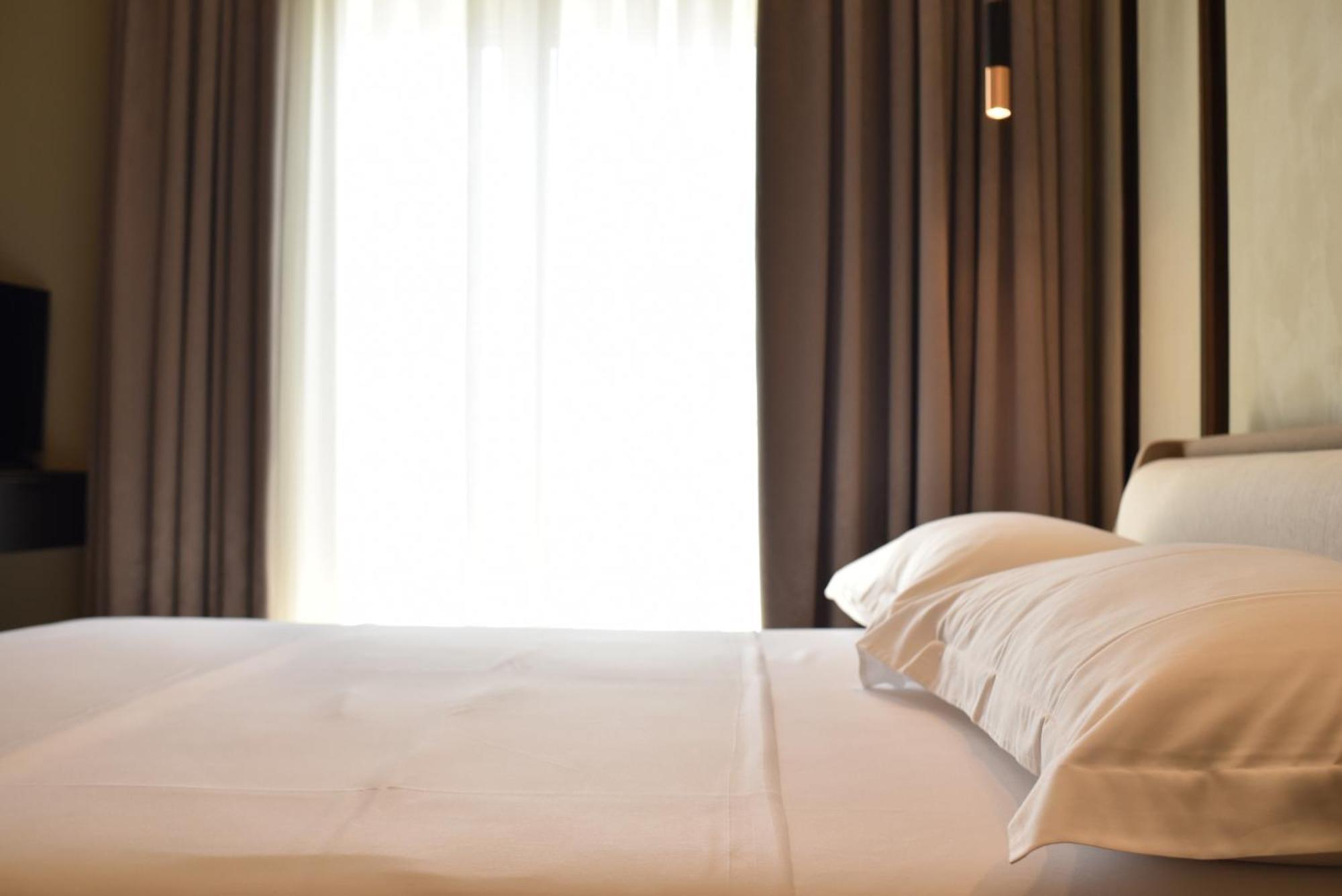 Nuna Hotel Radhime Ruang foto