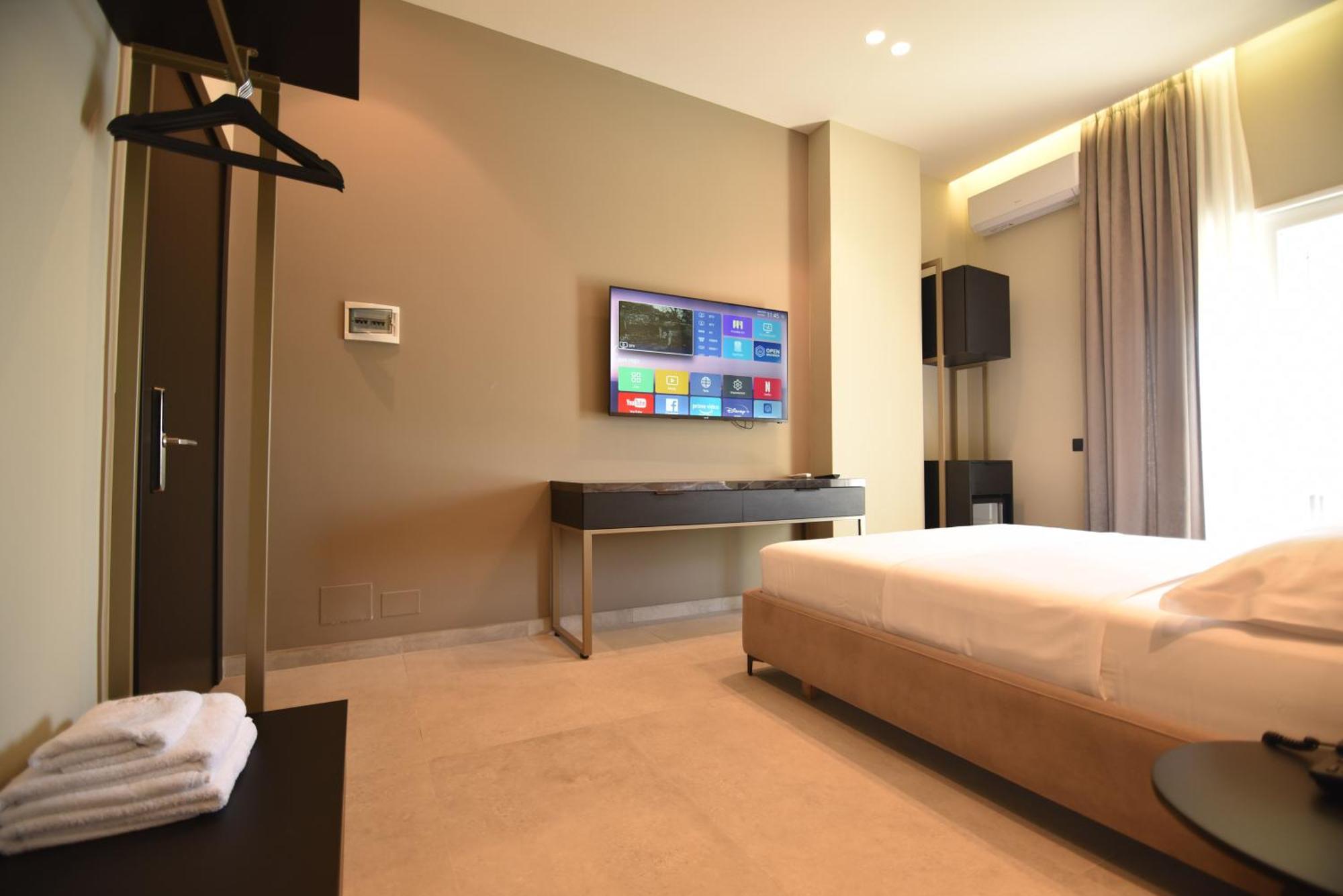 Nuna Hotel Radhime Ruang foto